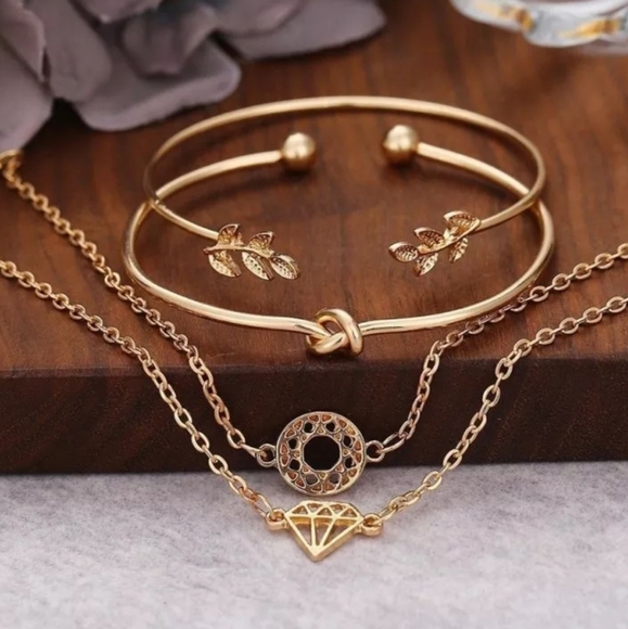 4 Piece Leaf/Knot Gold Bracelet Set - Picture 3 of 6